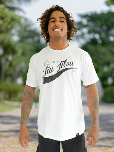 Remera The Fight Never Ends Jiu-Jitsu Unisex Blanca