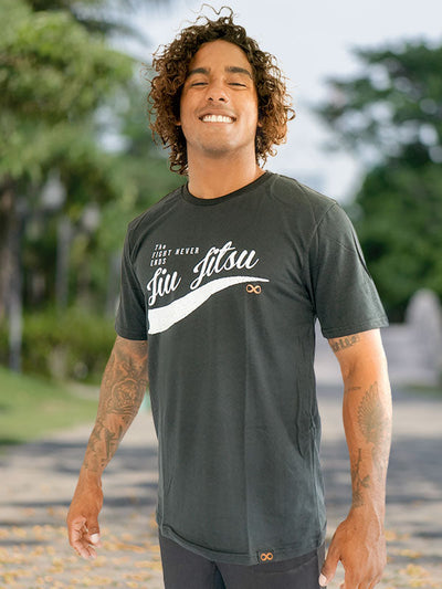 Remera The Fight Never Ends Jiu-Jitsu Unisex Negra