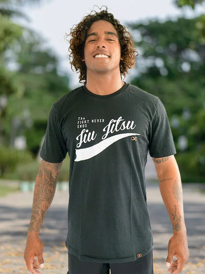 Remera The Fight Never Ends Jiu-Jitsu Unisex Negra